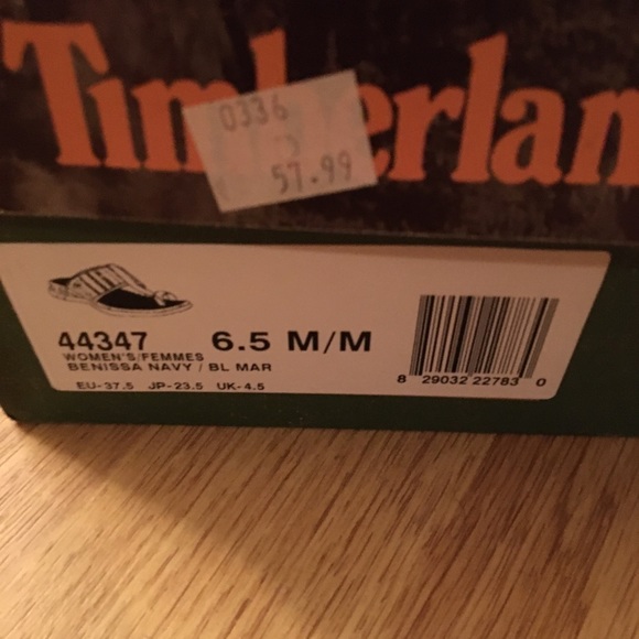 New Timberland Slides size 6.5M - Picture 5 of 5